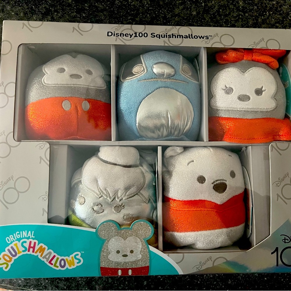 Disney 100 Squishmallows